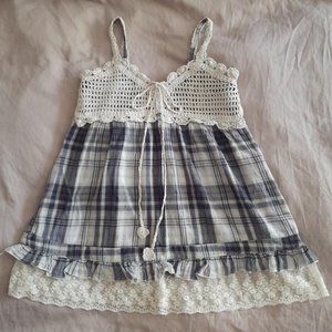 Women's Grey and White Crop-top